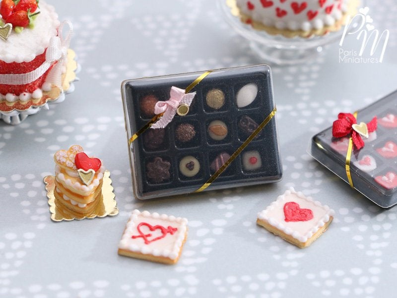 Valentines Box Of 12 Miniature Chocolates Handmade Miniature Paris Miniatures 3738
