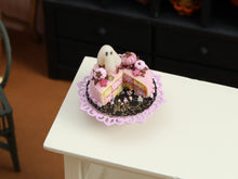 Load image into Gallery viewer, Pink Halloween Battenberg Cake Miniature – Checkered Sponge with Glowing Ghost &amp; Pink Pumpkins – 1:12 Dollhouse OOAK Handmade Food