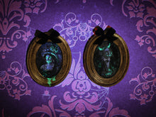 Load image into Gallery viewer, Pair of Creepy Halloween Portraits - Dollhouse Decoration