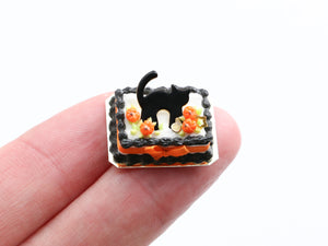 Black Cat Halloween Cake - 1:12 Scale Miniature Food for Dollhouses