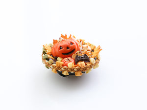 Happy Jack Pumpkin Halloween Hamper - 1:12 Scale Miniature Decoration for Dollhouses