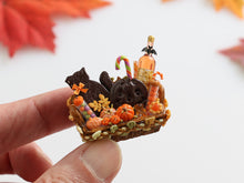 Load image into Gallery viewer, Beautiful Luxurious Halloween Hamper - 1:12 Scale Miniature Decoration for Dollhouses