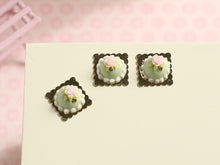 Load image into Gallery viewer, Green Princess Dome Cake with Rose Decoration - Individual Pastry - Handmade miniature dollhouse food