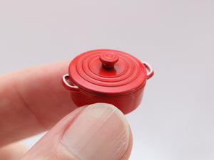 Dollhouse Miniature Cooking Pan / Casserole Dish / Oven Dish - RED
