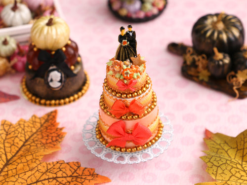 Miniature Halloween wedding cake with bride and groom decoration - handmade dollhouse food