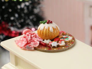 Christmas Brioche and Cookies in 1:12 Scale for Dollhouses