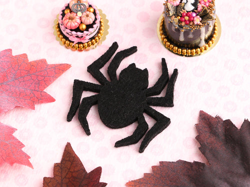 Furry Spider Halloween Display Mat / Doily for Cakes (Black) - 12th Scale Miniatures