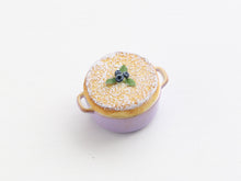 Load image into Gallery viewer, Miniature soufflé dessert decorated with blueberries - OOAK - dollhouse miniature dessert