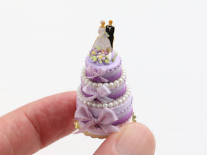 Miniature wedding cake with bride and groom decoration - handmade dollhouse food