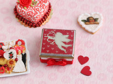 Load image into Gallery viewer, Shortbread Biscuit Tin Gift for Valentine&#39;s Day - Kissing Couple - Handmade Miniature Food for Dollhouses