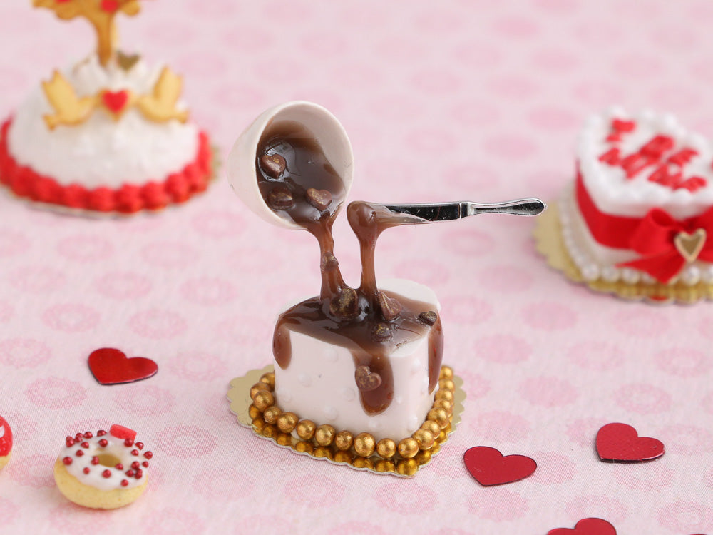 Decorating a Heart-shaped Cake - OOAK - Chocolate - Handmade Miniature Food