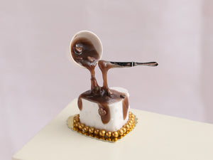 Decorating a Heart-shaped Cake - OOAK - Chocolate - Handmade Miniature Food