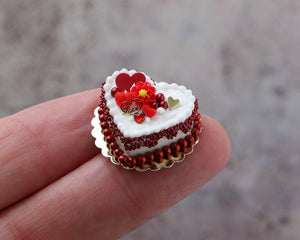 Miniature Valentine’s Day Heart-shaped LOVE Cake – Dollhouse 1:12 Scale Handmade Food