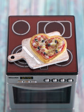 Load image into Gallery viewer, 1:12 Scale Miniature Heart-shaped Pizza on Wooden Board with Knife - Dollhouse Food