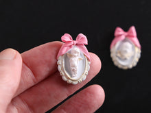 Load image into Gallery viewer, 1:12 Scale Pair of Cupid Decorations - Handmade Dollhouse Miniature