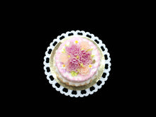 Load image into Gallery viewer, Vintage Cake (B) - Handmade Miniature Dollhouse Food