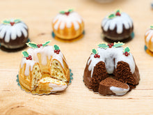 Load image into Gallery viewer, Christmas Gingerbread Kouglof Decorated with Holly - Miniature Food
