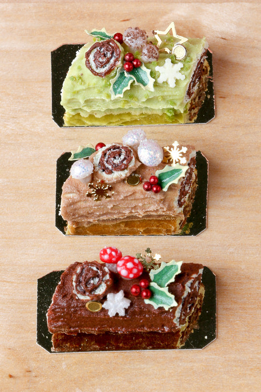 Traditional Milk Chocolate Yule Log / Bûche de Noël