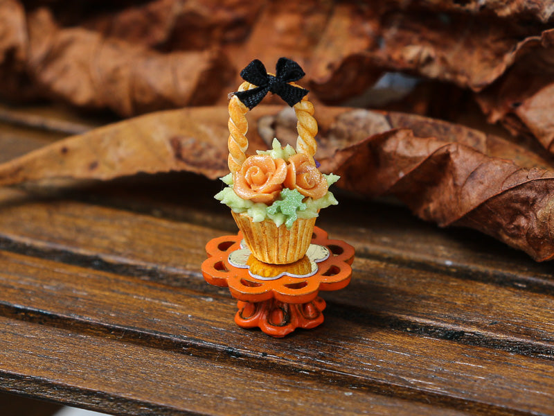 Autumn Showstopper Cupcake - Basket with Orange Roses and Frog