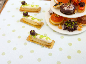 Pumpkin Patch Eclair - 12th Scale French Miniature Food
