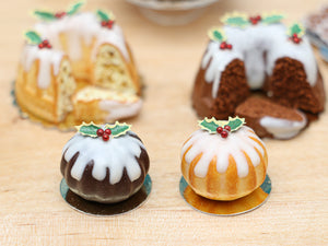 Christmas Pudding Vanilla Cake Decorated with Holly - Miniature Food