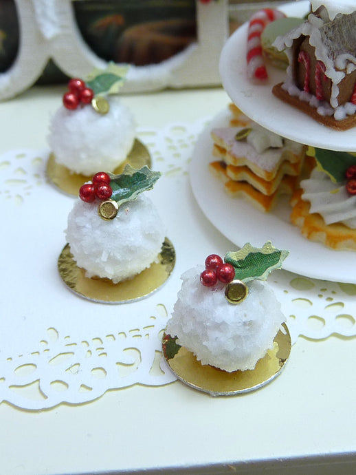 Boule de Neige (Snowball) - French Christmas Pastry - Miniature Food