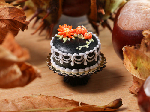 Classic Black Miniature Cake Decorated with Marguerite, Pumpkins, for Autumn / Halloween - 12th Scale Miniature Food