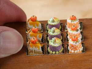 Candy Corn and Frog Genoise Individual Pastry for Autumn Halloween - 12th Scale miniature