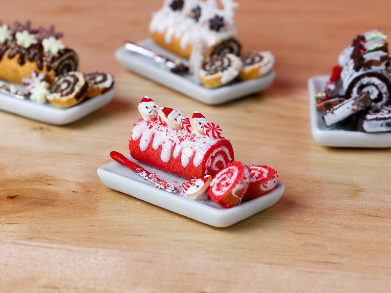 Red Velvet Christmas Swiss Roll (Gateau Roulé) - Santa Cookies -  Miniature Food