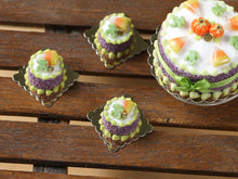 Load image into Gallery viewer, Candy Corn and Frog Genoise Individual Pastry for Autumn Halloween - 12th Scale miniature