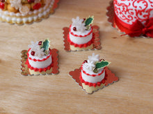 Load image into Gallery viewer, Christmas Cake Pastry (Round) Holly and Snowflakes - Miniature Food