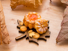 Load image into Gallery viewer, Autumn Pumpkin-Shaped Brioche on Leaf-Shaped Board | Miniature Food
