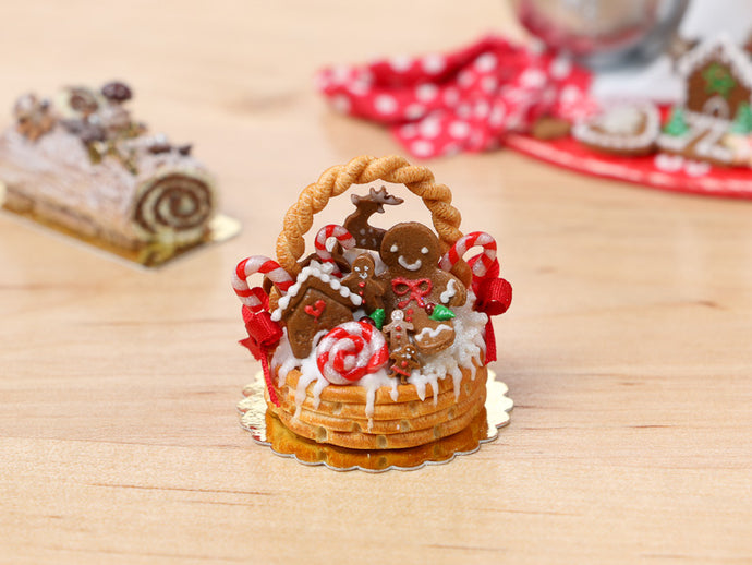 Christmas Basket Cake Filled with Gingerbread Treats - Miniature Food