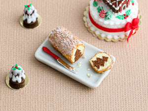Hidden Christmas Tree Cake (Chocolate) - Miniature Food