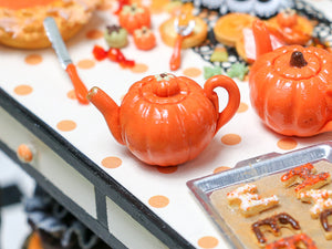 Miniature Pumpkin Teapot for Autumn / Fall / Halloween - 12th Scale