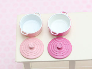 Dollhouse Miniature Cooking Pan / Casserole Dish / Oven Dish in Light or Dark Pink