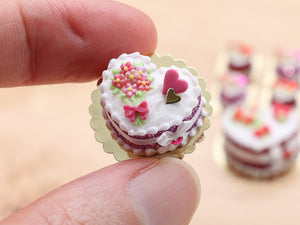 Le Valentin "Blossom Bouquet" Cake - Limited Edition Valentine's Day Miniature Cake in Pink or Red