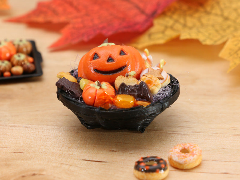 Halloween Trick or Treat Basket - 12th Miniature Food