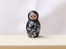Load image into Gallery viewer, Russian Dolls / Matryoshka Fèves - Black and Violet - 12th Scale Miniature Ornament