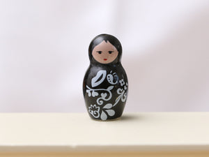 Russian Dolls / Matryoshka Fèves - Black and Violet - 12th Scale Miniature Ornament