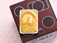 Load image into Gallery viewer, Easter Pie - Easter Basket Decoration - Handmade Miniature Food