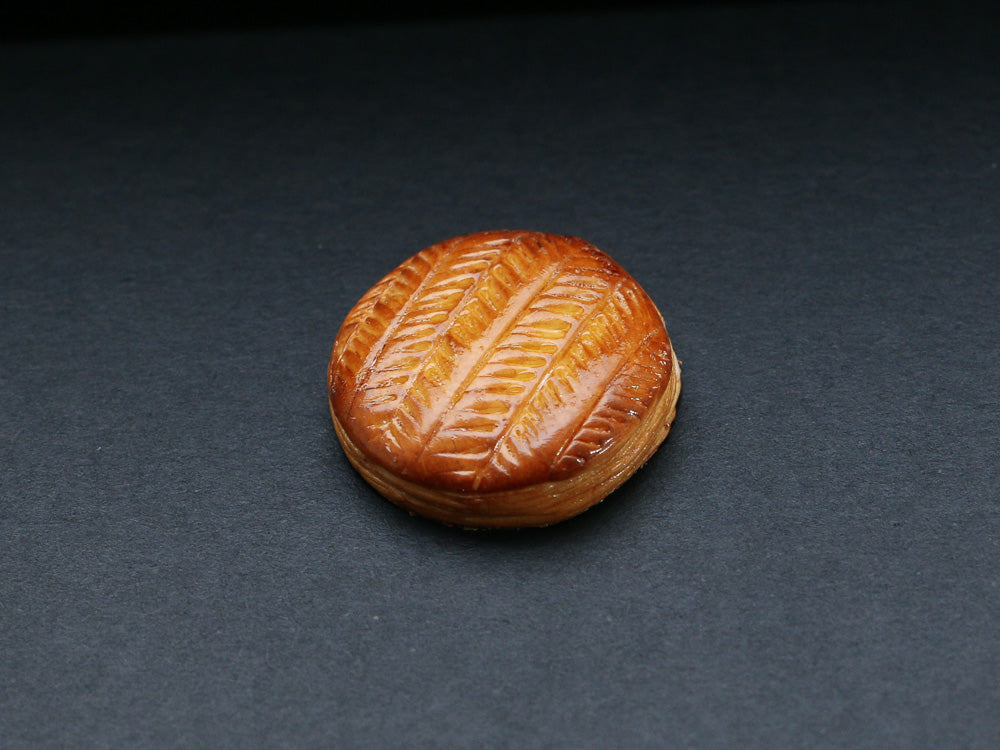 Galette des Rois - French Epiphany Pastry (L) - 12th Scale Miniature Food