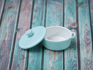 Blue Cooking Pan / Casserole Dish - 12th Scale Dollhouse Miniature