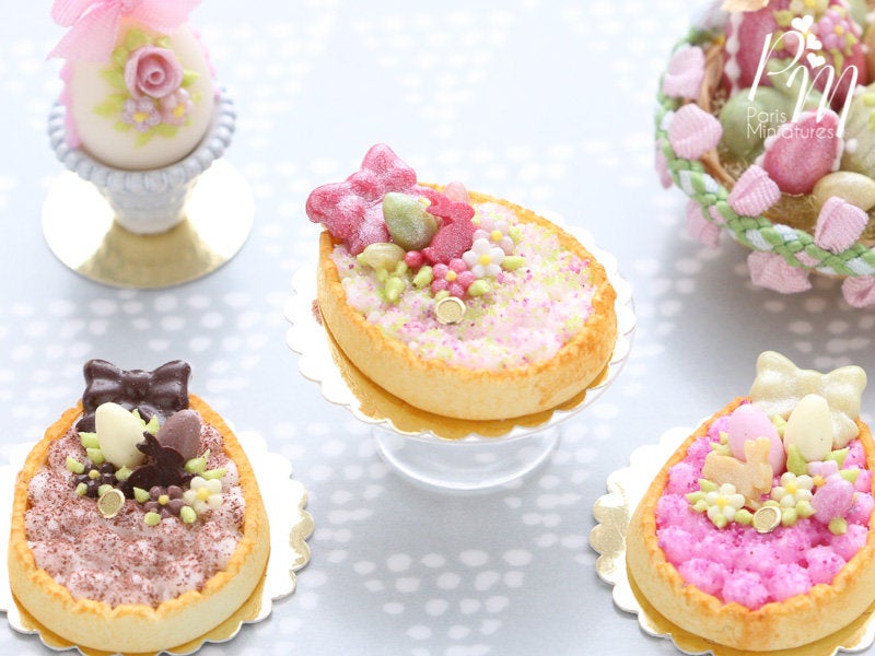Cream Tarte – Egg-Shaped decorated with Easter Eggs, Bunny Candy, Blossoms - Miniature Food