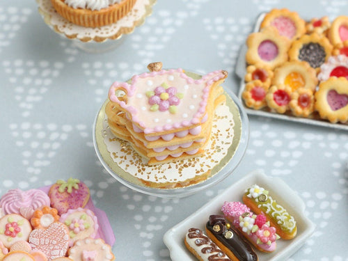 Teapot-Shaped French Sablé with Pink Blossom Decoration - Miniature Food