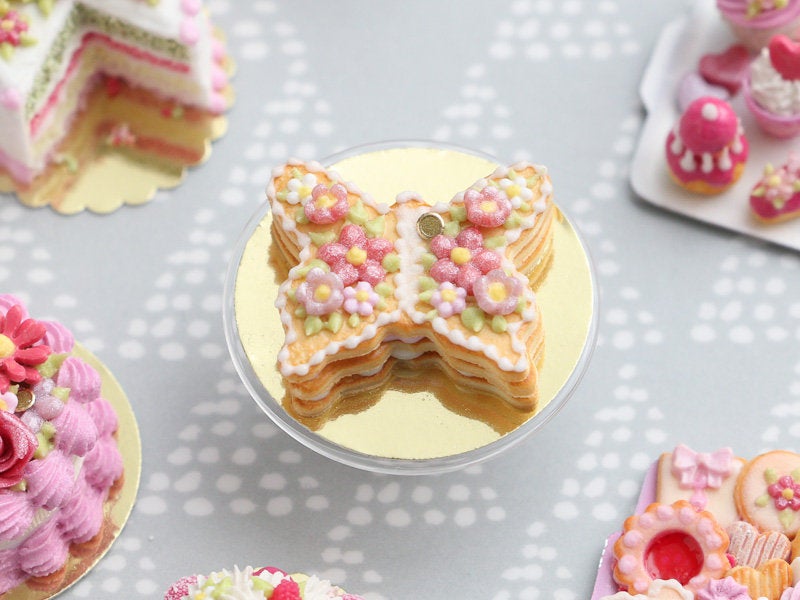 Butterfly-Shaped French Sablé Decorated with Beautiful Pink Flowers and Blossoms - Miniature Food