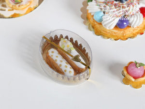 Patissier Gift Box of French Eclairs (White) - Miniature Food