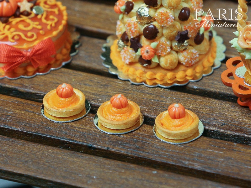 Pumpkin Pie Tartlet for Autumn, Fall, Thanksgiving - 12th Scale French Miniature Food