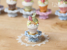Load image into Gallery viewer, Easter &quot;Showstopper Cupcake (E) - Green Candy Rabbit, Carrot, Egg