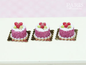 Raspberry Individual Pastry - Génoise Cake - Miniature Food in 12th Scale for Dollhouse